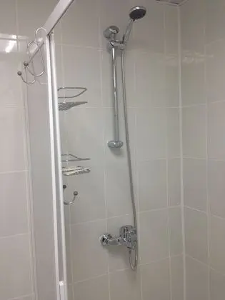 Standard Tek Büyük Yataklı Oda (R6)