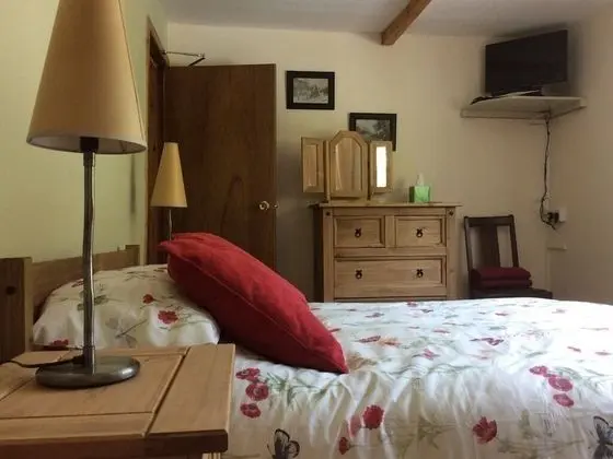 Kır Evi, Banyolu/Duşlu (Dolau Self-catering)