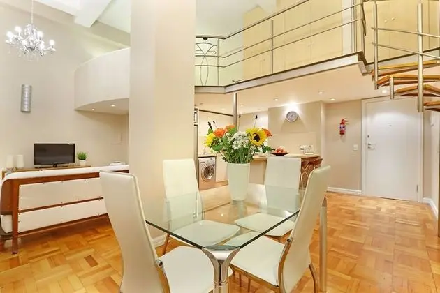 Acacia Place 106