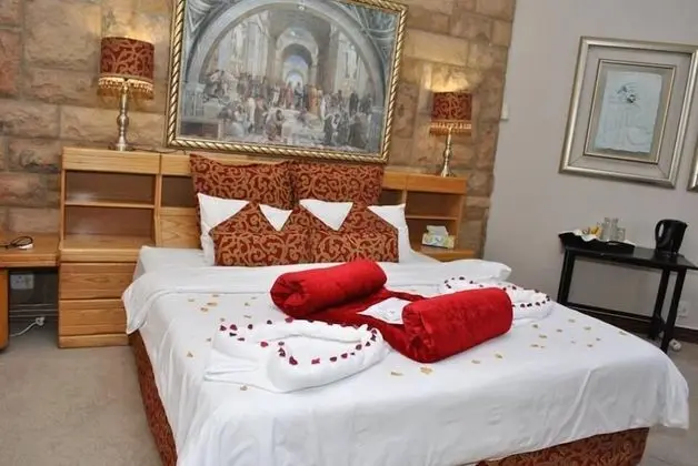 Deluxe Tek Büyük Yataklı Oda, 1 Büyük (Queen) Boy Yatak, Bahçe Manzaralı