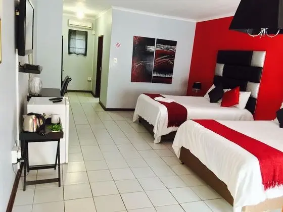Tek Büyük veya İki Ayrı Yataklı Oda