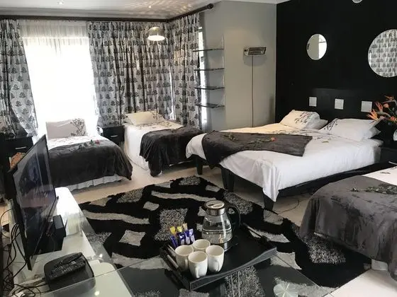 Luxury Stüdyo Süit, 1 Yatak Odası, Havuz Manzaralı