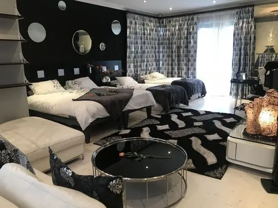 Luxury Stüdyo Süit, 1 Yatak Odası, Havuz Manzaralı