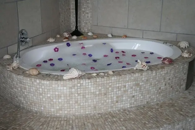 Luxury Stüdyo Süit, 1 Yatak Odası, Havuz Manzaralı