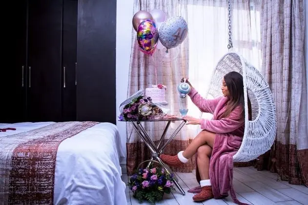 Superior Stüdyo Süit, 1 Yatak Odası, Sıcak Su Küveti, Havuz Manzaralı