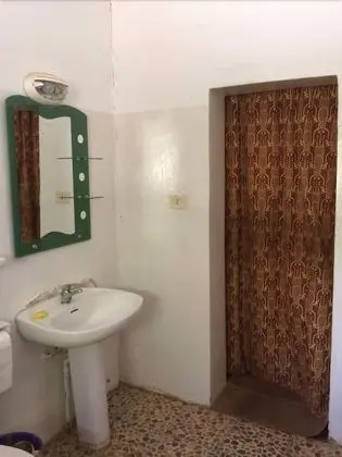 Tek Büyük Yataklı Oda, Havuz Manzaralı