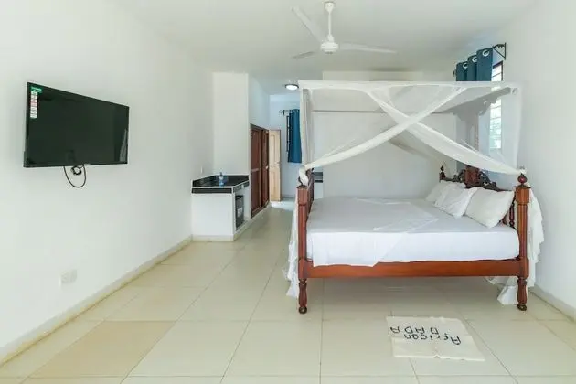 Deluxe Oda, Balkon, Havuz Manzaralı