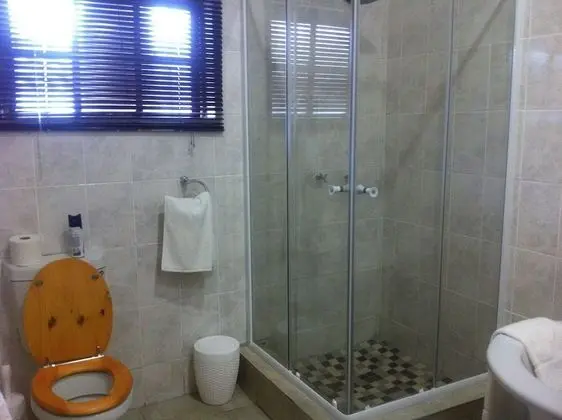 Standard Tek Büyük Yataklı Oda, Bahçe Manzaralı