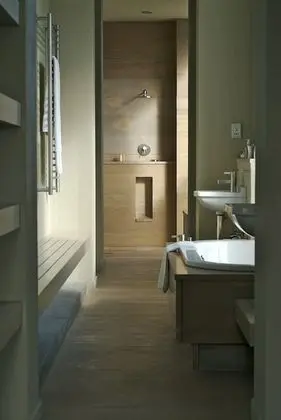 Southern right suite