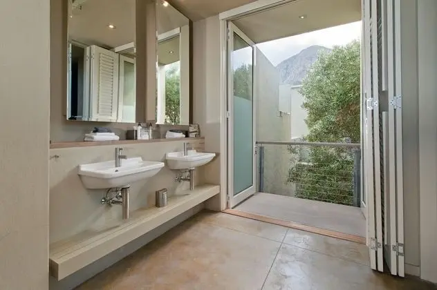 Sugarbird Junior Suite