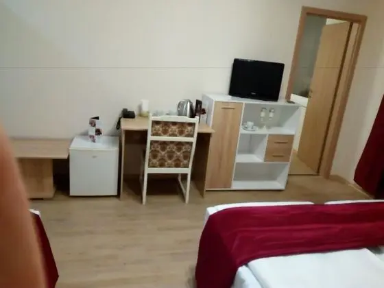 Standard Tek Büyük veya İki Ayrı Yataklı Oda, 1 Büyük (Queen) Boy Yatak, Havuz Manzaralı