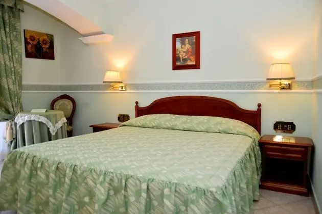 Superior Tek Büyük Yataklı Oda