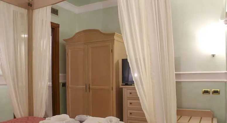 Superior Tek Büyük Yataklı Oda