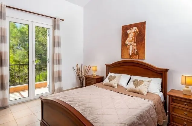 Villa, 3 Yatak Odası, Havuz Manzaralı
