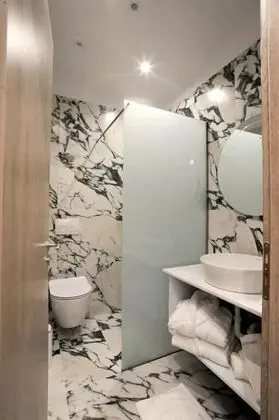 Deluxe Tek Büyük Yataklı Oda, Balkon, Deniz Manzaralı