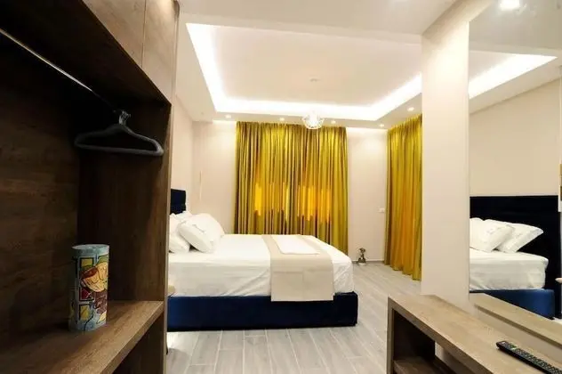 Deluxe Üç Kişilik Oda, Deniz Manzaralı