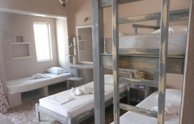 Standard Üç Kişilik Oda