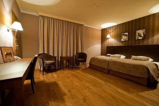 Superior Tek Büyük veya İki Ayrı Yataklı Oda