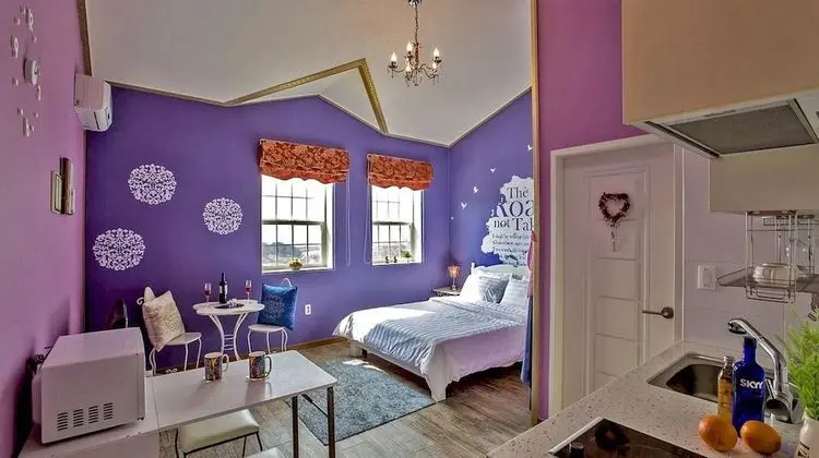 Romantic Tek Büyük Yataklı Oda