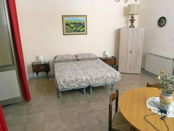 Üç Kişilik Oda, Deniz Manzaralı