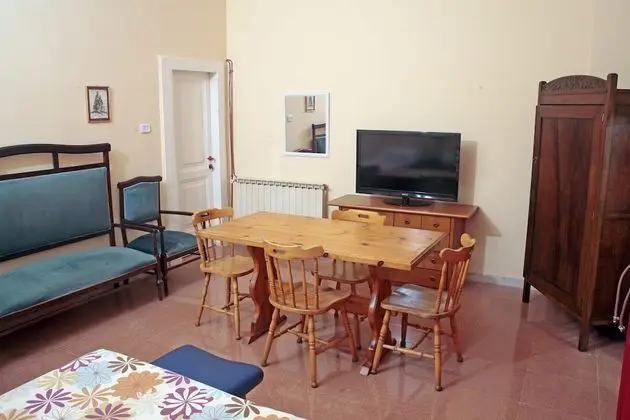 Üç Kişilik Oda, Ortak Banyo