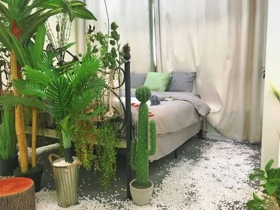 Exclusive Stüdyo, Şehir Manzaralı