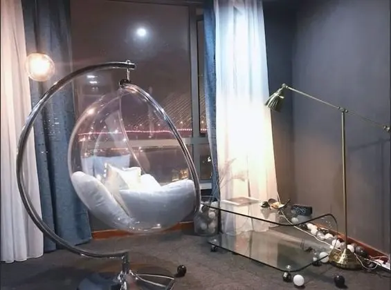 Exclusive Stüdyo, Şehir Manzaralı