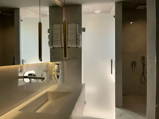 King Suite Oda Jakuzili