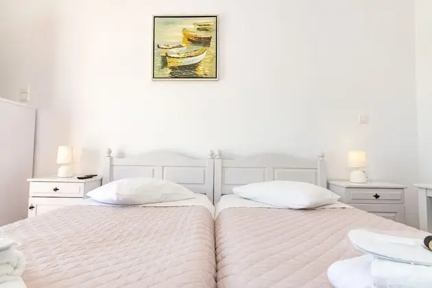 Üç Kişilik Oda