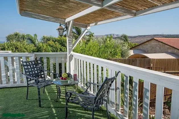 Design Dağ Evi, 1 Büyük (Queen) Boy Yatak ve Çekyat, Sigara İçilmez