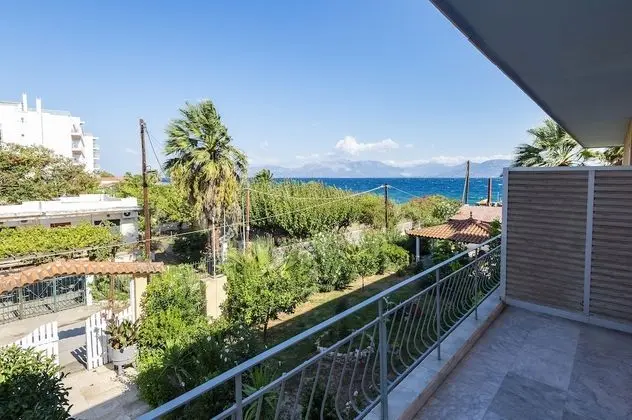 Üç Kişilik Oda, Kısmi Deniz Manzaralı
