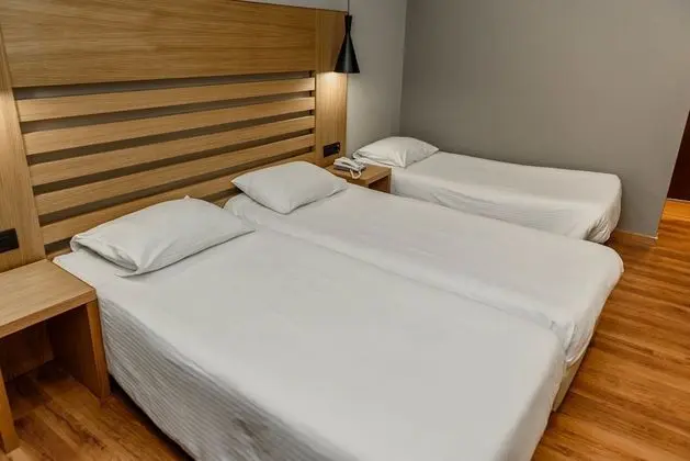 Standard Üç Kişilik Oda, Şehir Manzaralı