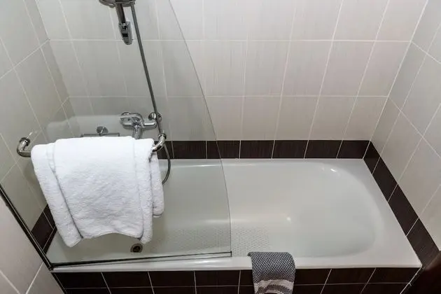 Superior Tek Büyük veya İki Ayrı Yataklı Oda
