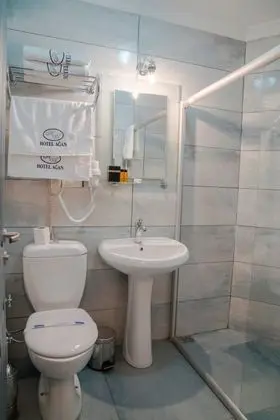 Tek Kişilik, Şehir Manzaralı