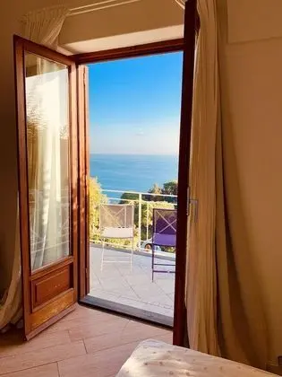 Deluxe Tek Büyük veya İki Ayrı Yataklı Oda, Balkon, Deniz Manzaralı