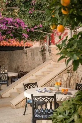 Villa, Sigara İçilebilir