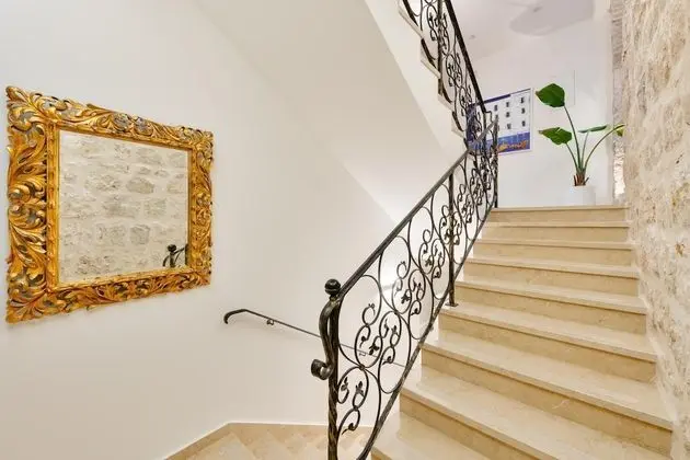 Villa, Sigara İçilebilir