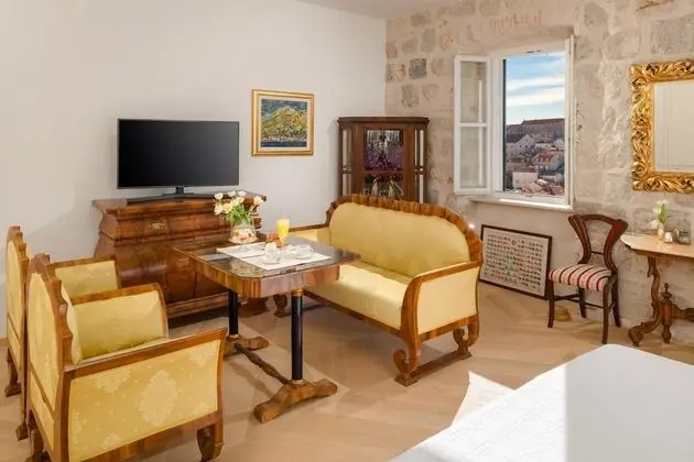 Villa, Sigara İçilebilir