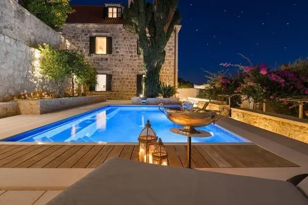 Villa, Sigara İçilebilir