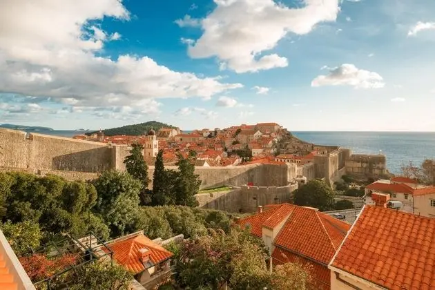 Villa, Sigara İçilebilir