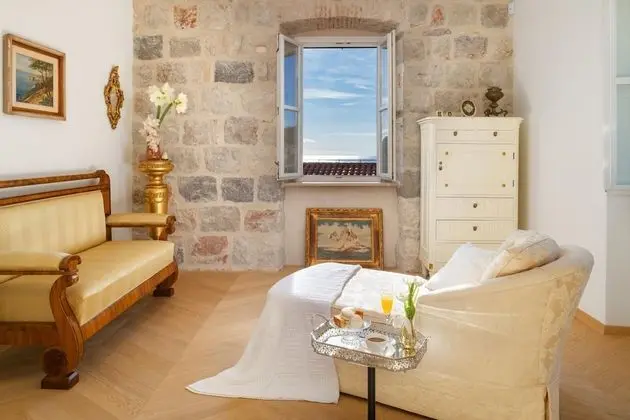 Villa, Sigara İçilebilir