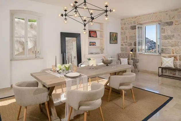 Villa, Sigara İçilebilir