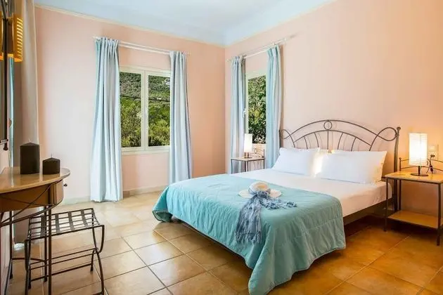 Villa, 4 Yatak Odası, Kişiye Özel Havuzlu