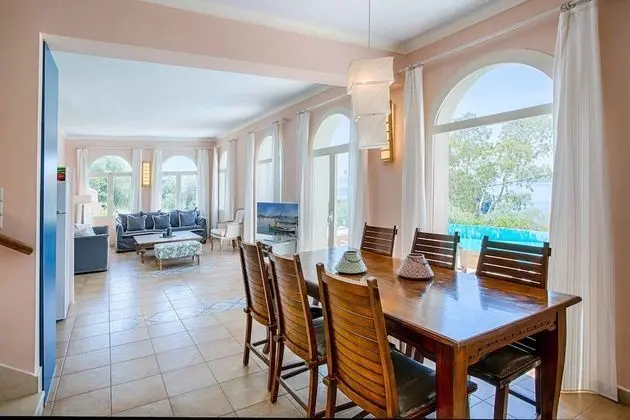 Villa, 4 Yatak Odası, Kişiye Özel Havuzlu