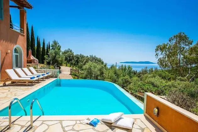 Villa, 4 Yatak Odası, Kişiye Özel Havuzlu