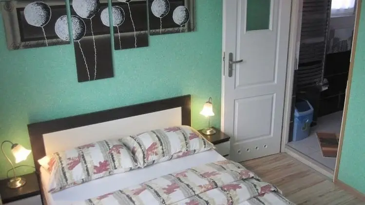 Tek Büyük Yataklı Oda, Balkon