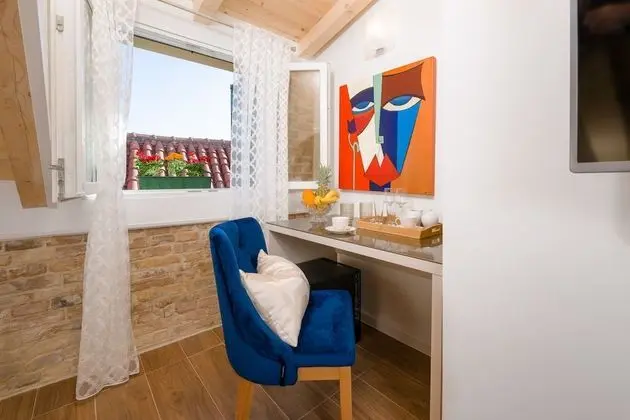 City Üç Kişilik Oda, 1 Büyük (Queen) Boy Yatak ve Çekyat