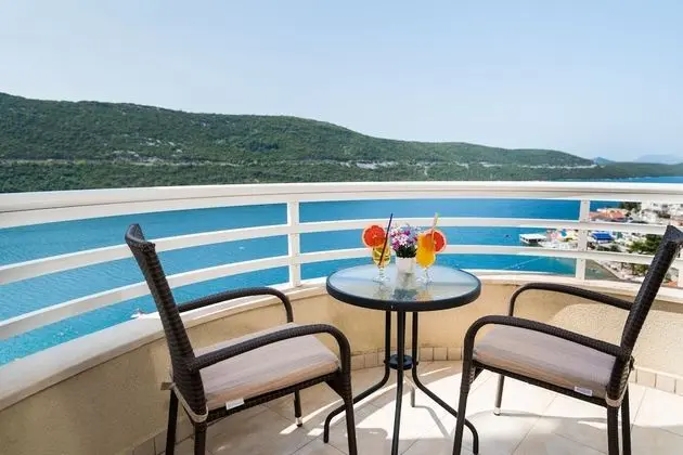 Süit, Balkon, Deniz Manzaralı