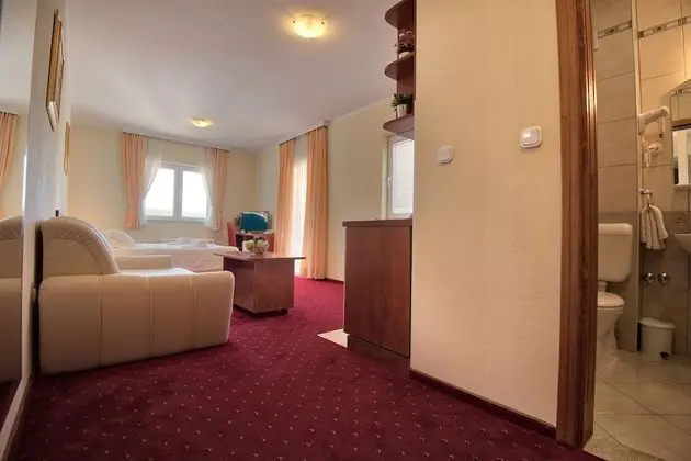 Üç Kişilik Oda, Balkon, Deniz Manzaralı