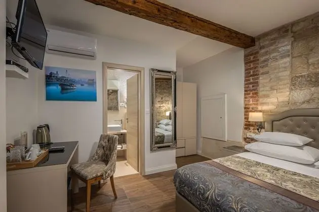 Economy Tek Büyük veya İki Ayrı Yataklı Oda